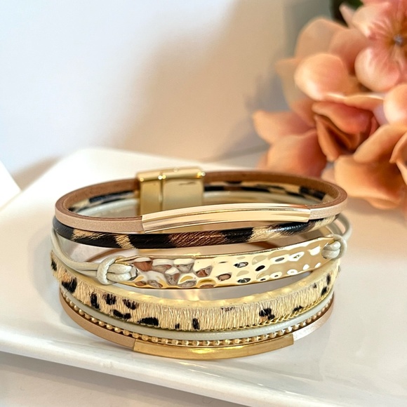 Leopard Faux Fur Hammered Gold Wrap Bracelet - Picture 5 of 6